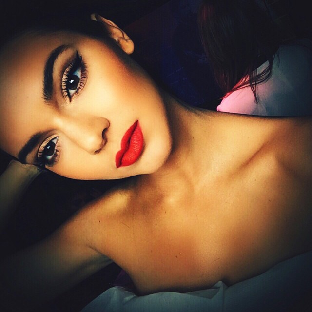 Kendall Jenner Denies Photo