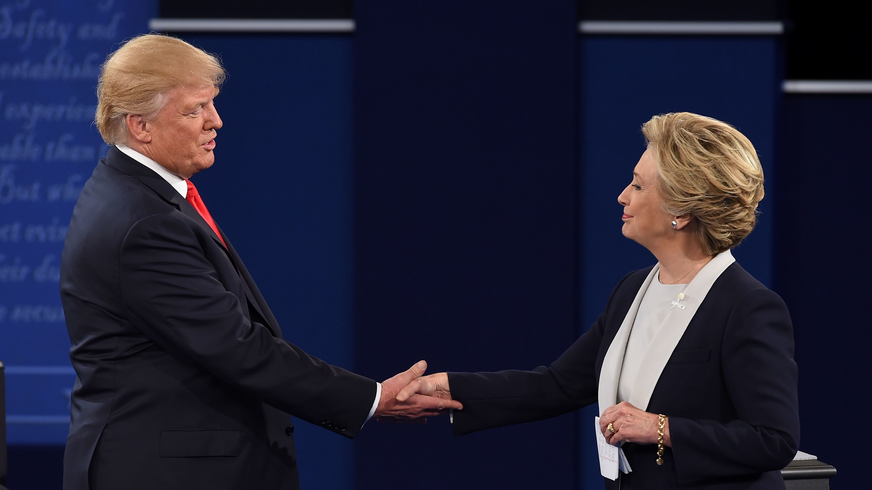 Donald Trump Threatens To Jail Hillary Clinton If He President