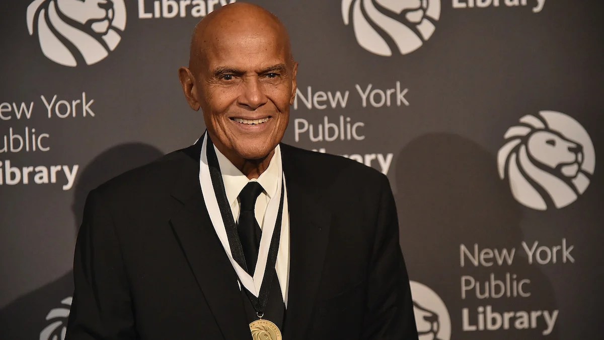 Harry Belafonte attends the 2016 Library Lions Gala at New York Public Library