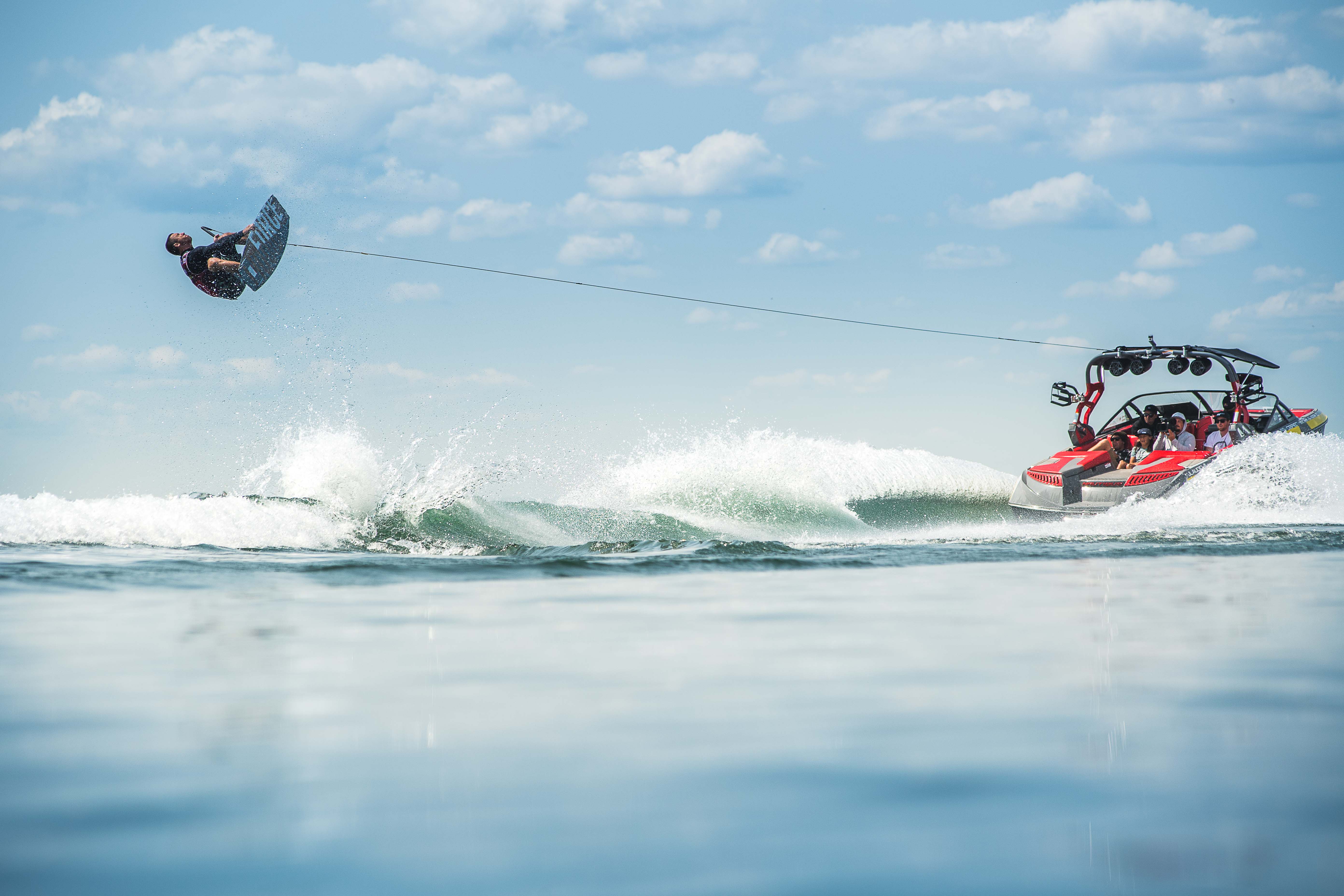 REPRESENT YOUR COUNTRY AT THE 2018 NAUTIQUE WWA WAKEBOARD WORLD