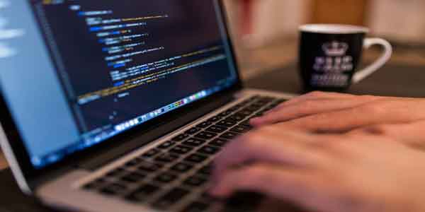 Puglia: Corso Gratuito Per Sviluppatore Software, Con Stage 300_x_600_jpg