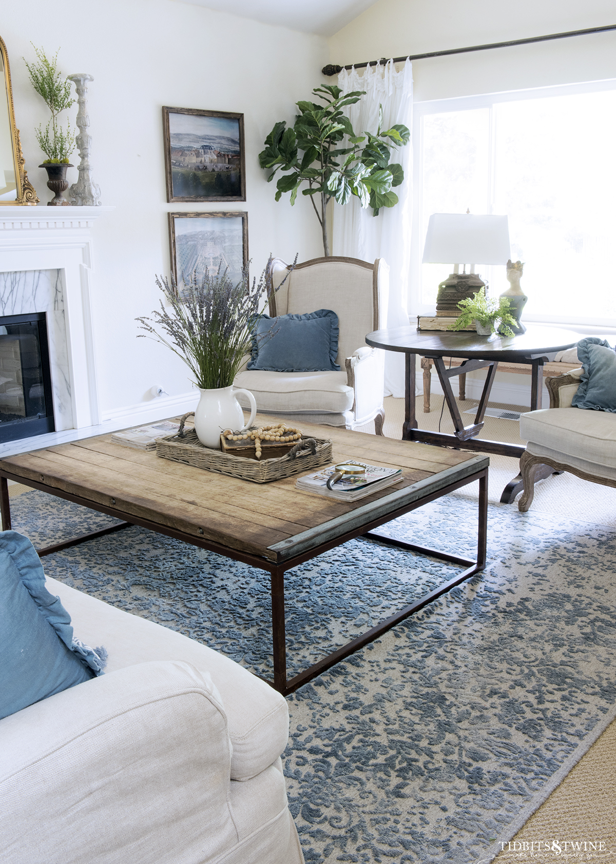 If you long for more room in your home, there's another solution besides moving to a larger house. Empty Corner In The Living Room Not Anymore With These Beautiful Ideas