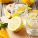 TIKTAK.ID - Minum Air Lemon Hangat Tiap Hari dan Rasakan 8 Khasiat Luar Biasanya ini