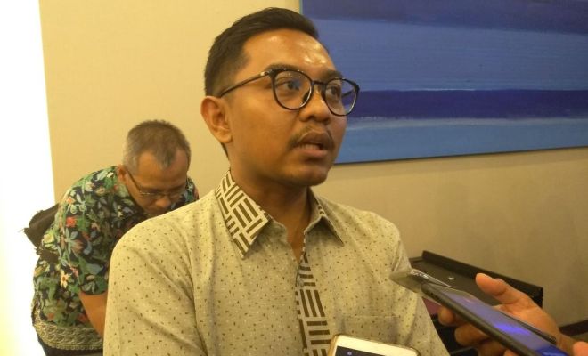 Pengamat CSIS: Jokowi Aneh dan Lucu Bila Tak Teken UU Cipta Kerja