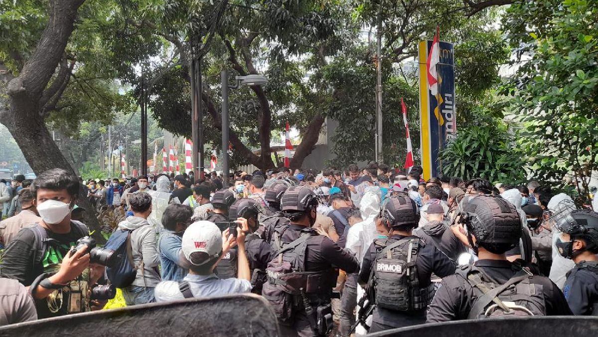 Demo Pencari Suaka Afghanistan di Jakpus Berakhir Ricuh, Apa Tuntutannya?