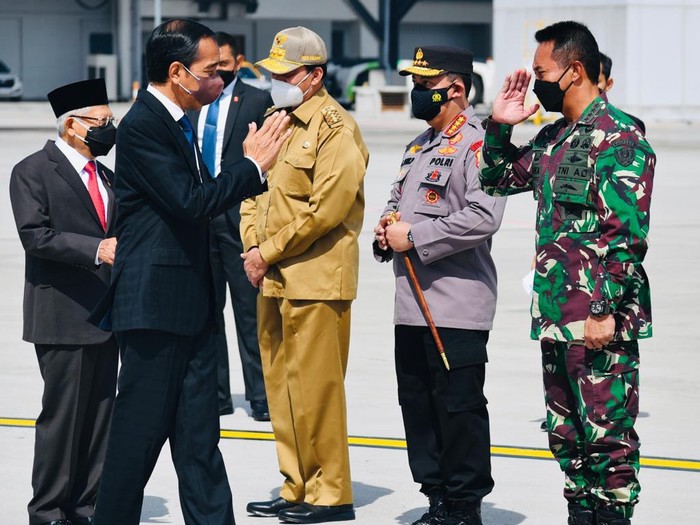 Lepas Kepergian Jokowi ke Eropa, Kasad Andika Bakal Jadi Panglima TNI Baru?