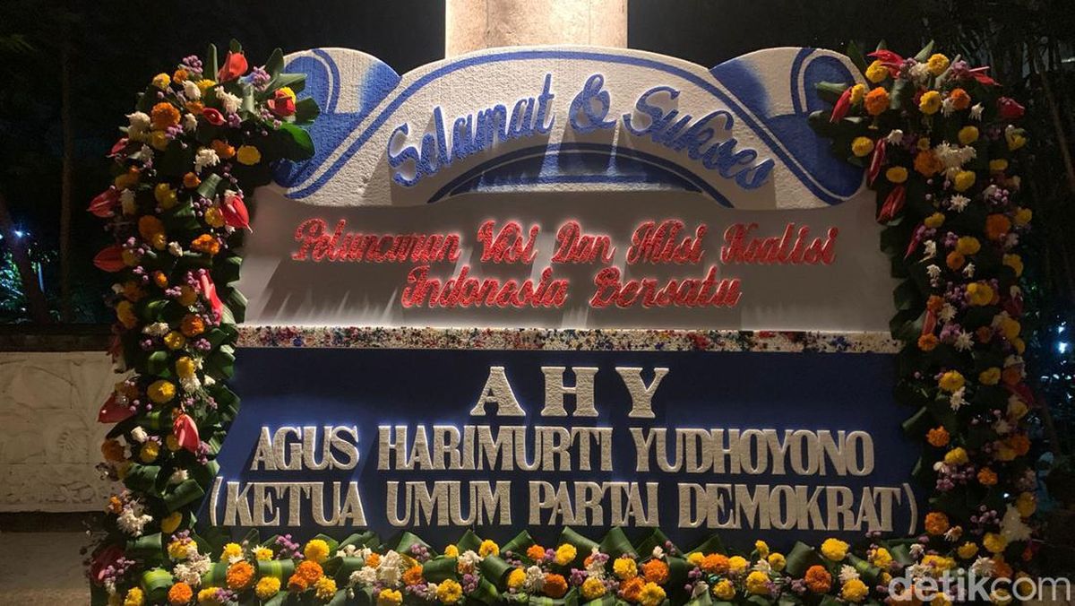 AHY Kirim Bunga di Acara Pemaparan Visi Misi KIB, Isyarat Demokrat Gabung?