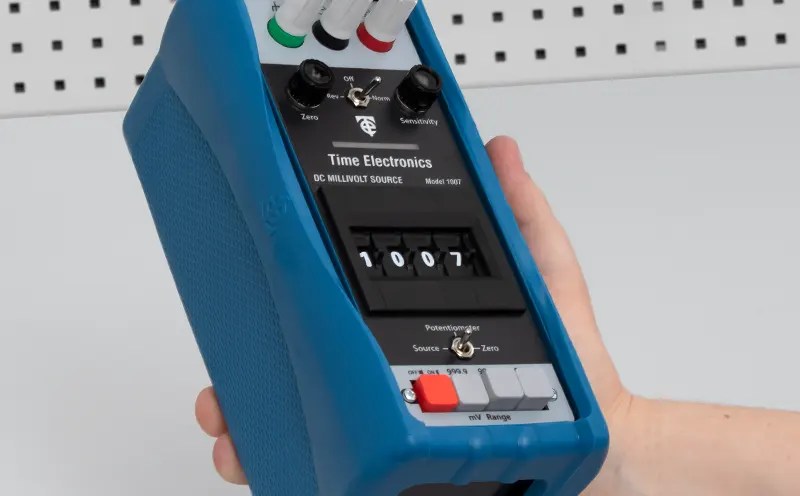 Time Electronics 1007 Dc Millivolt Potentiometer And Source Loop - Modern Vintage Background - Full HD