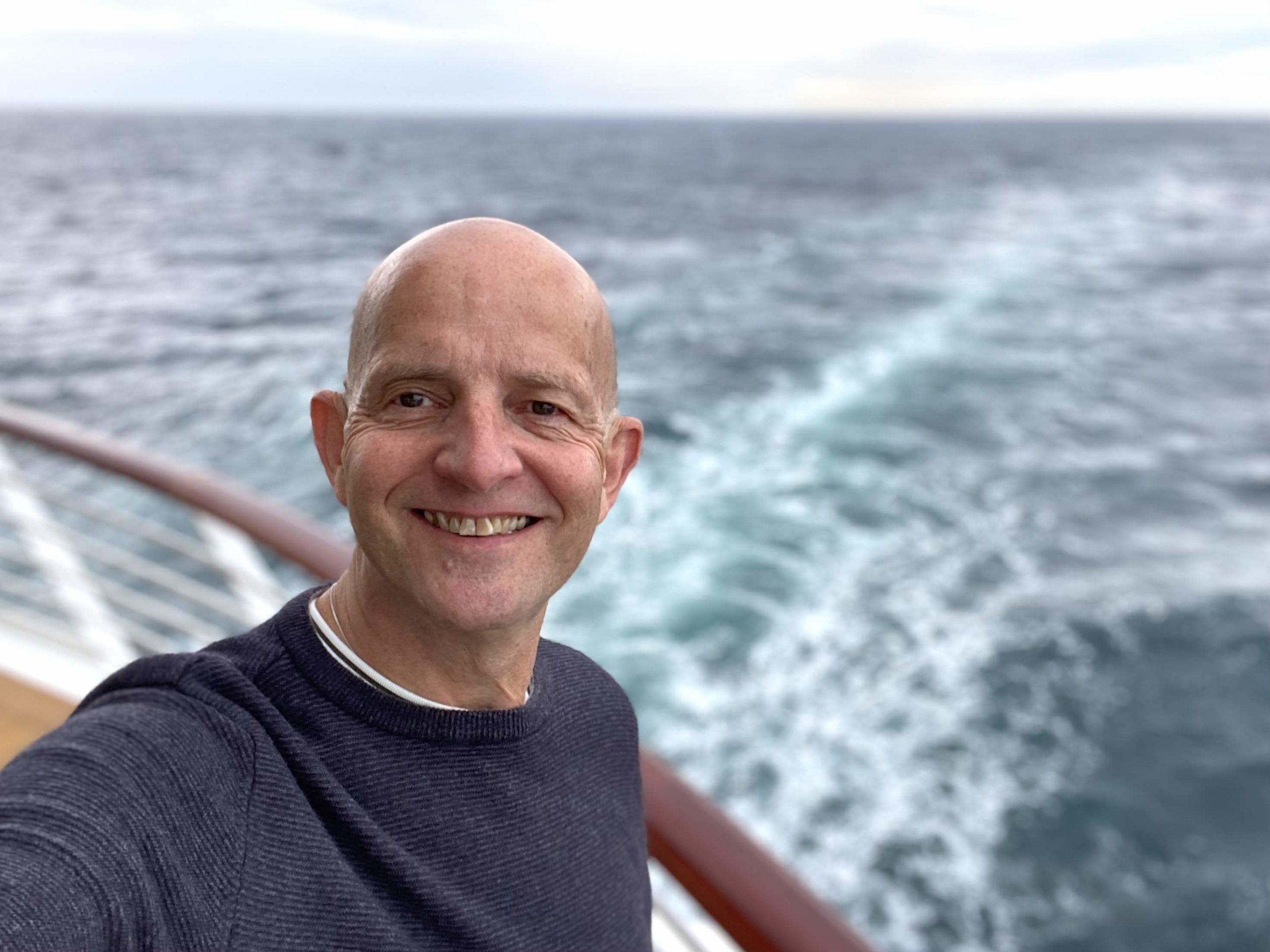 Jaw Dropping Lengths:  Cruise Ship Size Comparisons! - 4s2906k