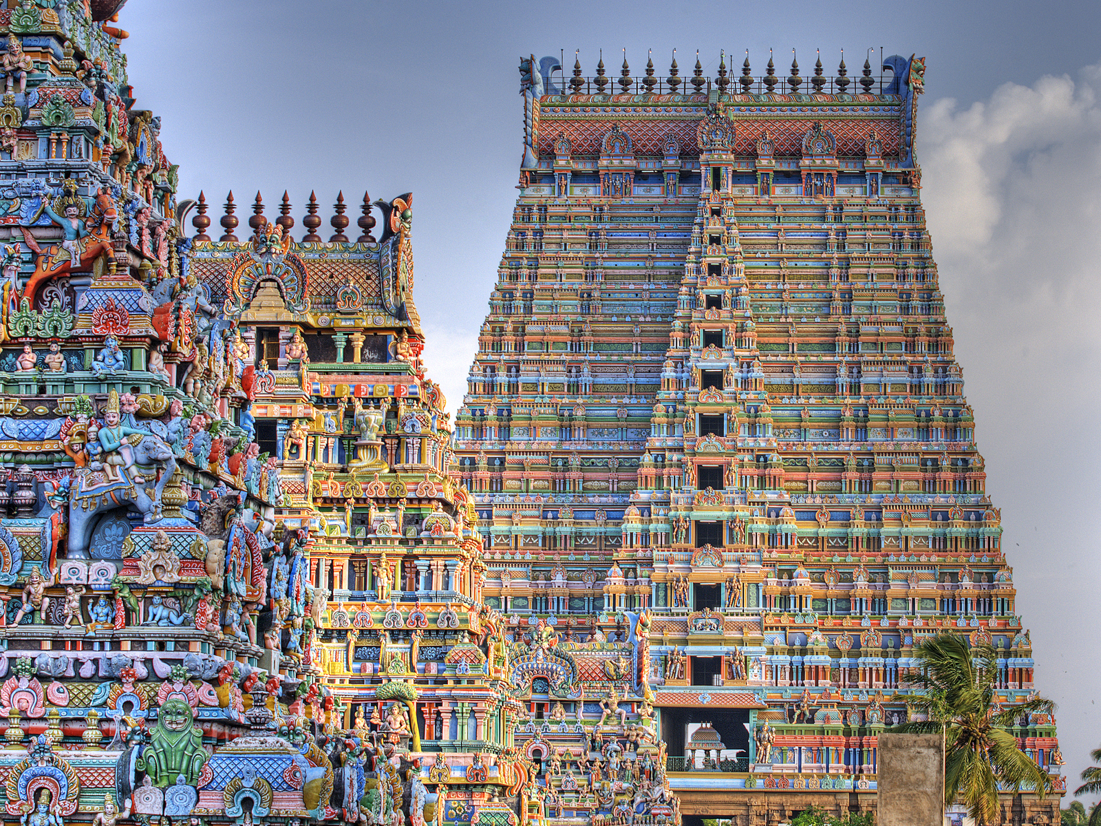 Srirangam Vaikuntha Ekadashi Festival 2019 2020 Tamilnadu Tourism Srirangam is the foremost of the eight self-manifested shrines Swayam Vyakta Kshetras of Lord Vishnu.