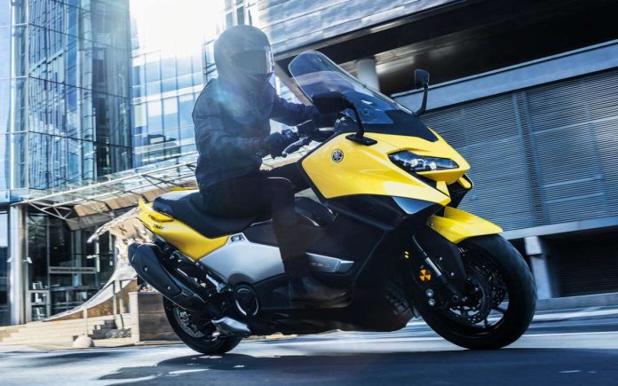 T Max 2022 Yellow