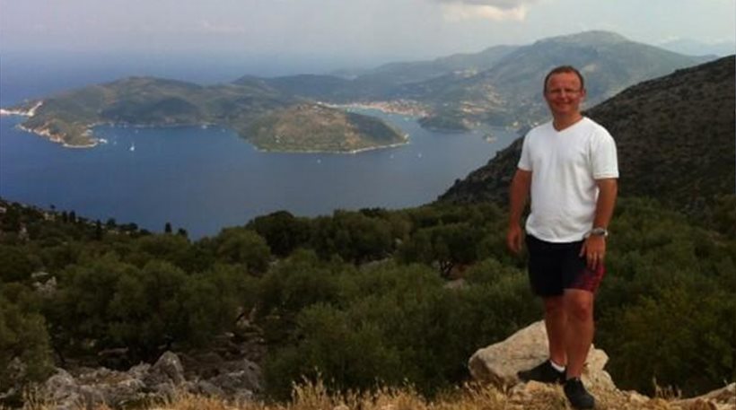 Ο Βρετανός πρέσβης διαφημίζει την Ελλάδα-Ο John Kittmer ταξίδεψε στην Ιθάκη και δημοσίευσε στο λογαριασμό του στο Twitter διθυραμβικά σχόλια