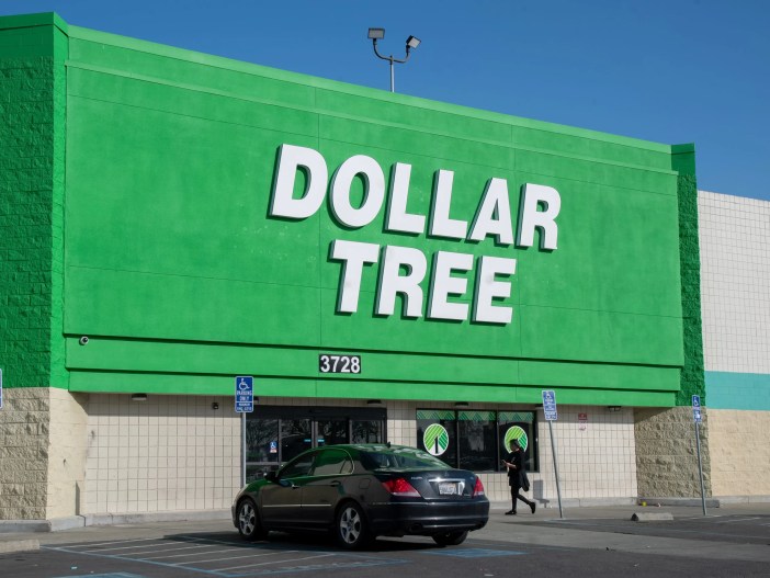 Dollar Tree’s Strategic Shift: Selling Family Dollar and Closing Stores