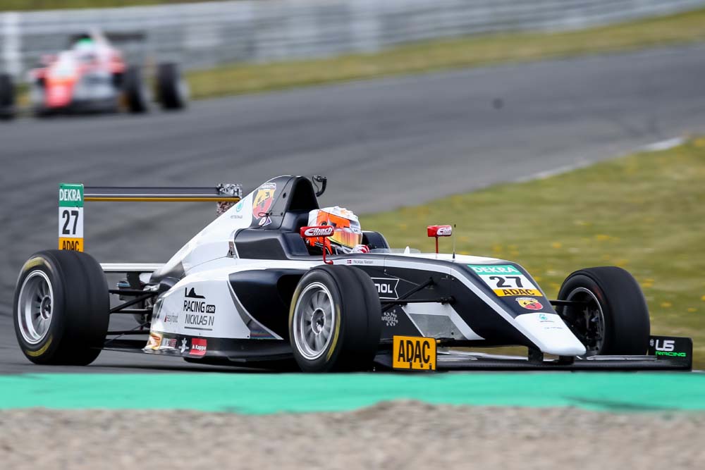 ADAC Formel 4: Juri Vips gewinnt das erste Rennen in Oschersleben