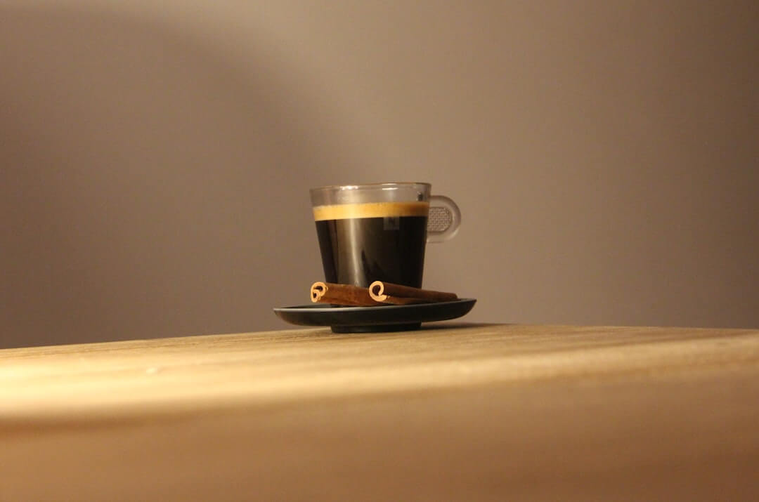 Wat is de levensduur van een koffiemachine en wanneer is revisie nodig?