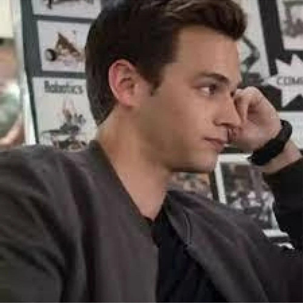 13 Reasons Why S04 Justin Foley Jacket