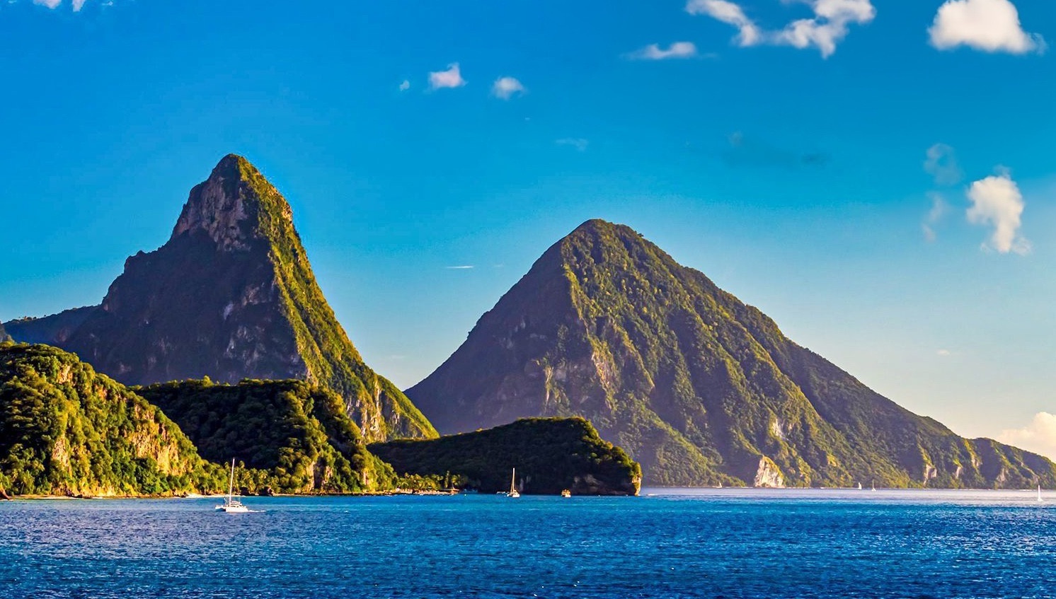 Hiking Gros Piton Mountain in Saint Lucia