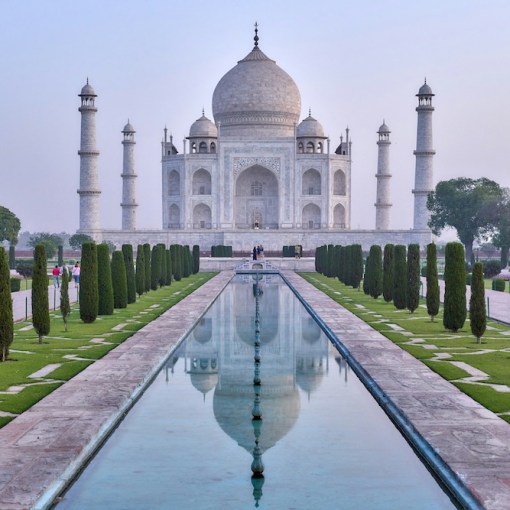 IntoxIcatIng IndIa: Savor a Stay at the ImperIal & the leela palace new delhI