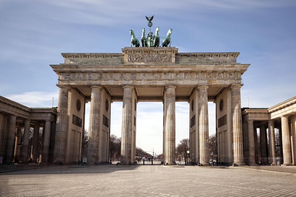 A good approach is to open a. History of the Brandenburg Gate