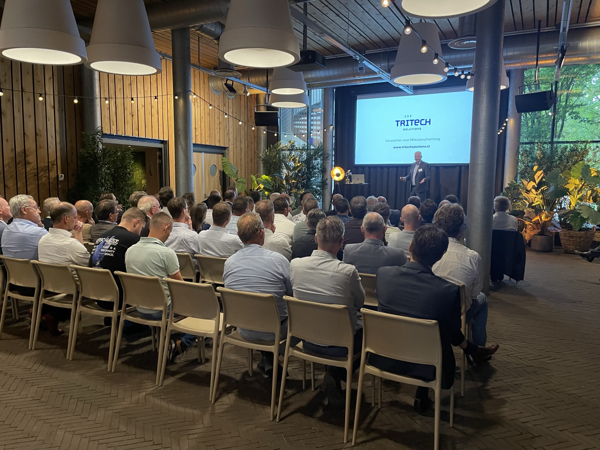 Tritech Solutions Linkedin - Creative Retina Colorful Wallpapers | Free Download