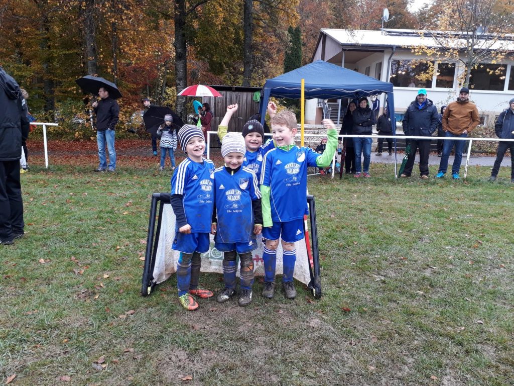 Gottesdienst feiern wir jeden sonntag um 9.30 und 10.30 uhr in der michaelskirche. Bambini Fussballtraining Tsv Genkingen 1920 E V