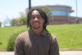 Johnathan Eaves headshot