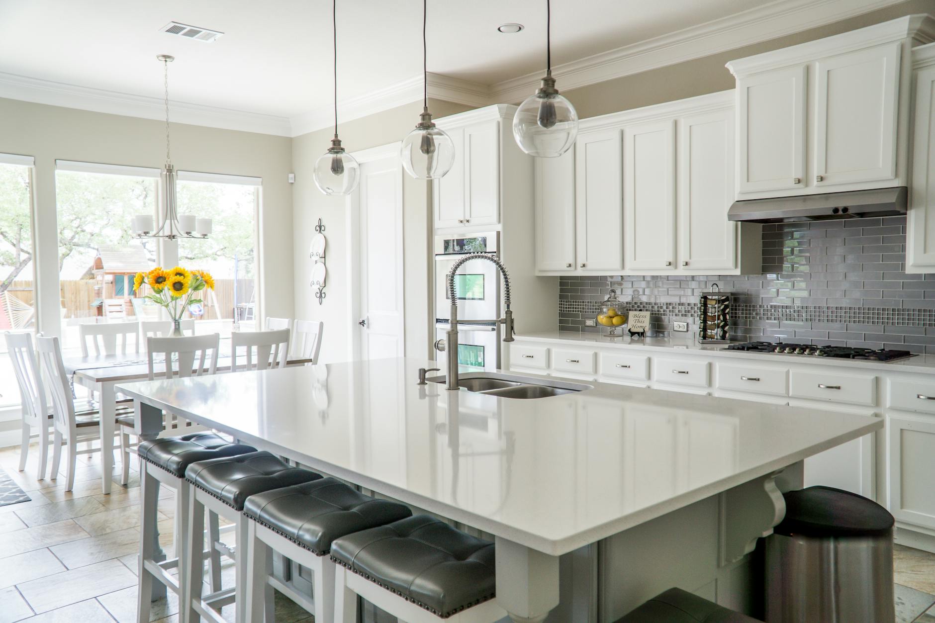 Read more about the article What to Realistically Expect During Kitchen Remodeling in Boston