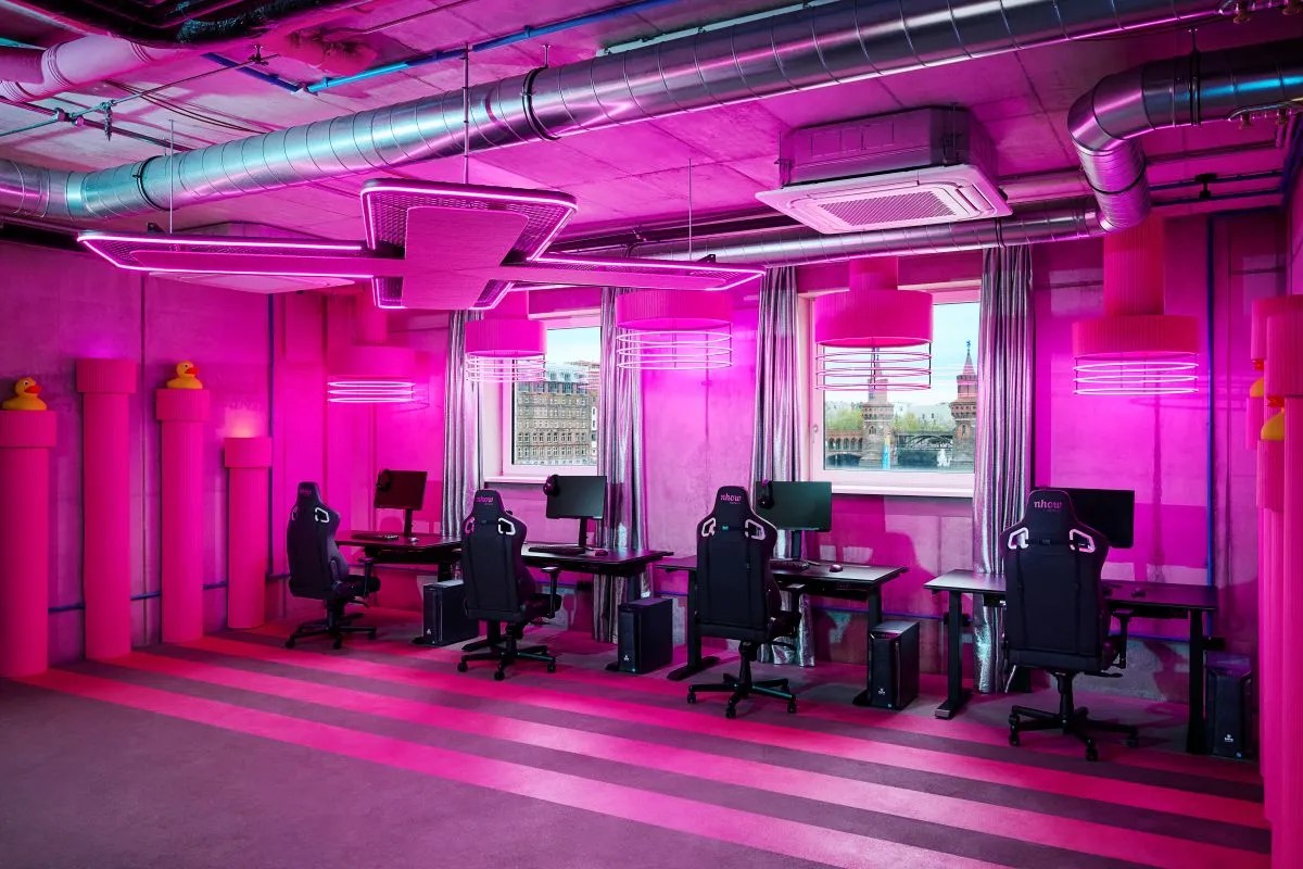 Una nueva meca para el turismo gamer: el hotel nhow de Berlin presenta su Gaming Studio