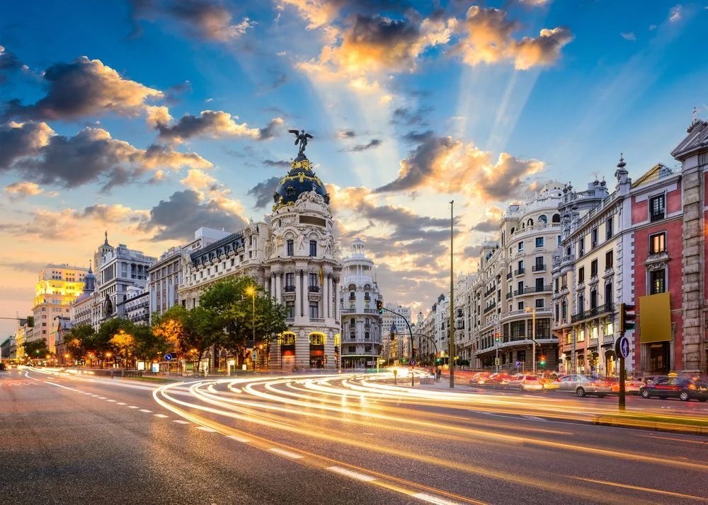 Metrópolis Hotel & Club, un refugio de exclusividad en el edificio más emblemático de Madrid