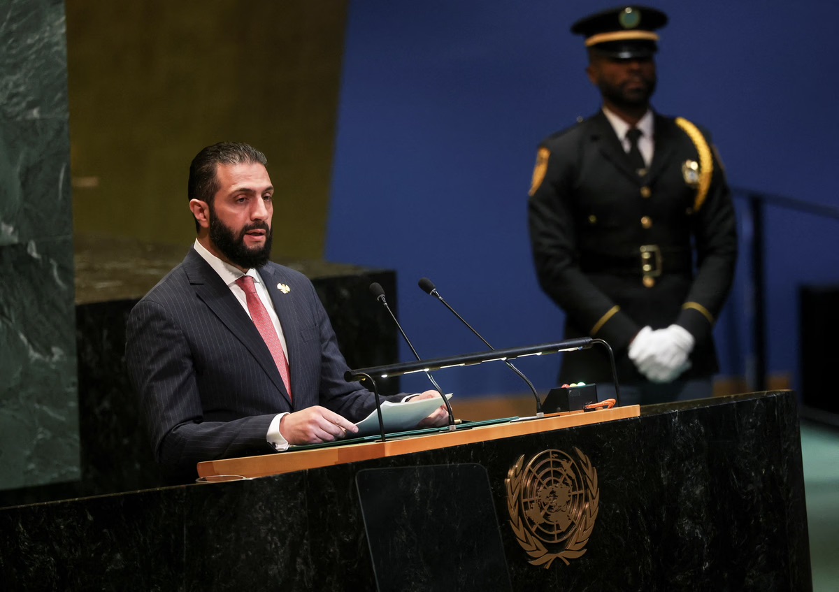 أحمد الشرع وسوريا الجديدة.. معجزة السلام الاجتماعي بعد سنوات من الصراع (سياسي تركي)