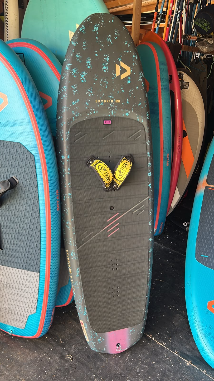 Duotone Skybrid 6’1″ 100 lt 2026