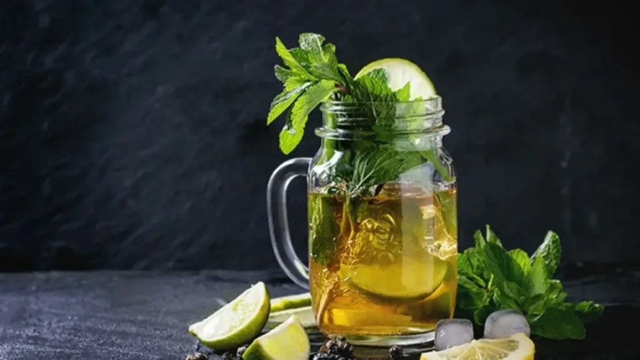 Green Tea Detox Water one of the 10 Powerful Detox Waters for Natural Belly Fat Reduction Every Morning