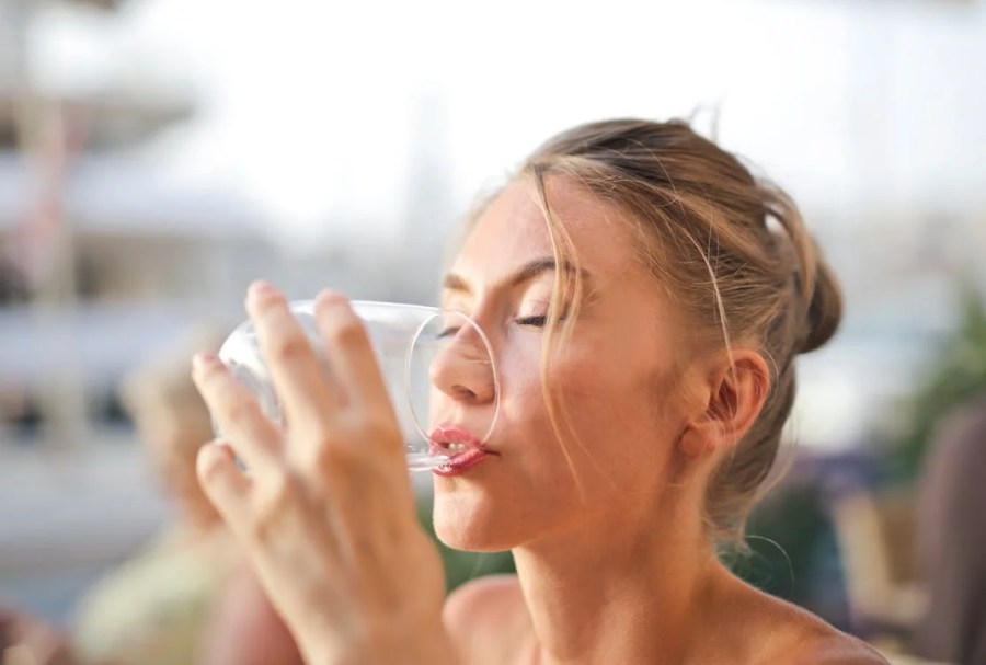 Hydration: The Unsung Hero: Powerful 5 Healthy Hacks For Weight loss