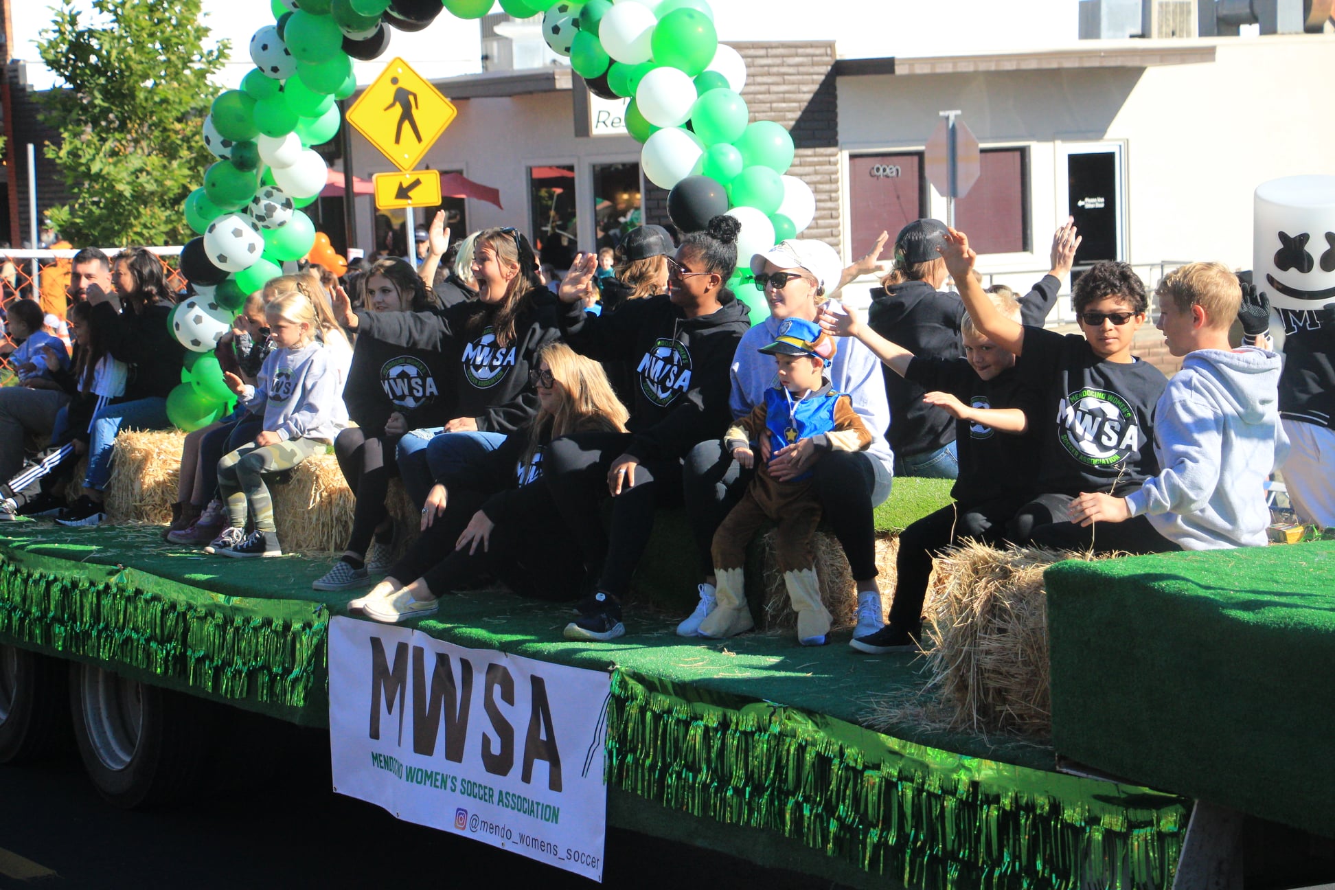 2021 Ukiah PumpkinFest Parade winners