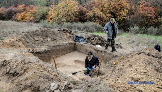 Розкопки давніх артефактів на Запоріжжі