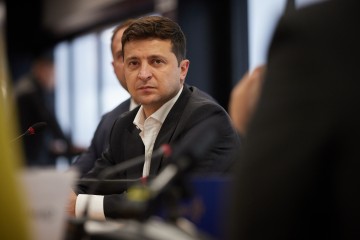 Підтримка громадян і бізнесу під час карантину: Президент підписав закони