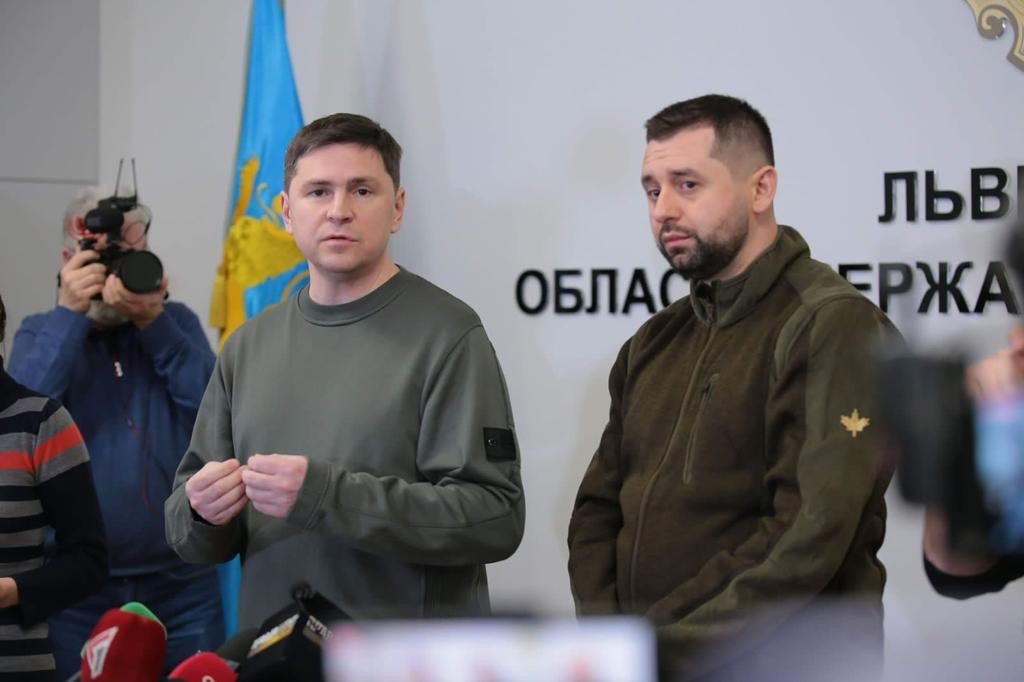 Україна не піде на жодні поступки, які можуть принизити нашу боротьбу за територіальну цілісність – Подоляк.