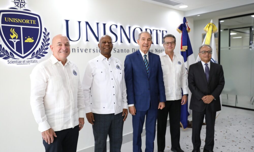 García Fermín reafirma compromiso con la educación superior durante visita a Unisnorte García Fermín reafirma compromiso con la educación superior durante visita a Unisnorte
