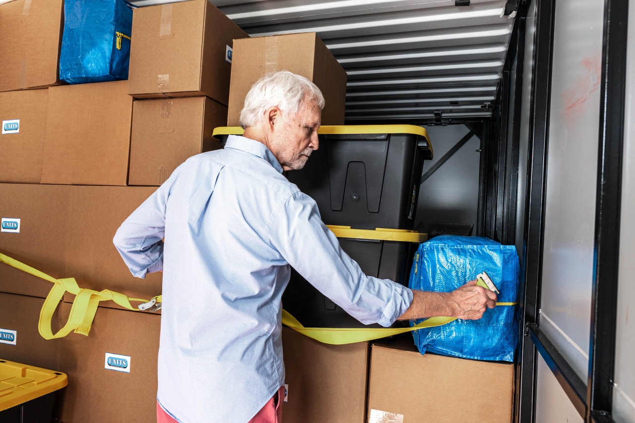 UNITS Container Loading Straps In Use