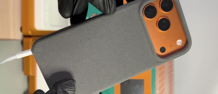 حالة غريبة تضيف منفذ Lightning إلى آيفون 17 Pro رغم اتجاه أبل نحو USB-C