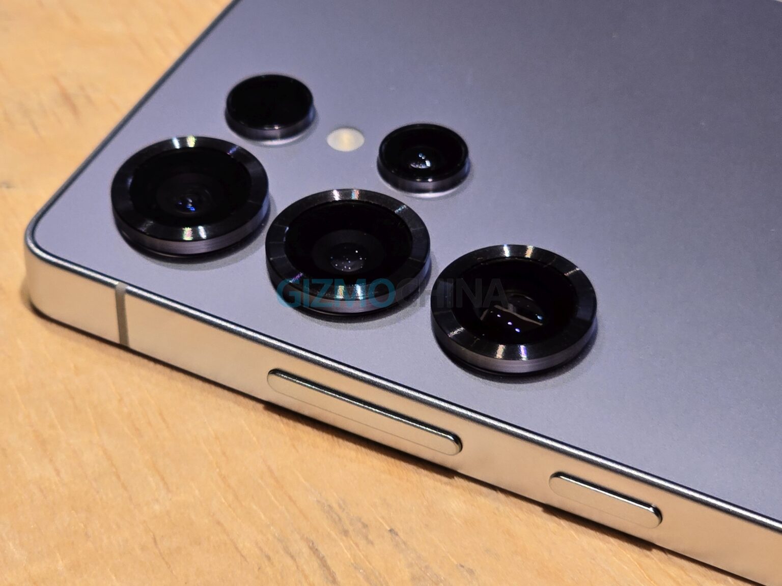 تسريبات تكشف عن Galaxy S26 Ultra بمستشعر سوني ضخم 200 ميجابكسل بحجم يقارب 1 بوصة