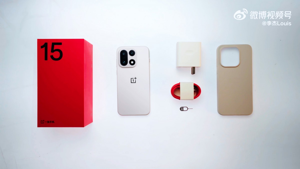 فيديو رسمي يستعرض فتح صندوق OnePlus 15 في الصين