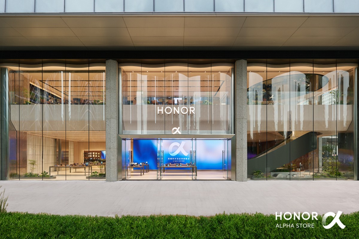 Honor تفتتح متجر Alpha Global Flagship الجديد بشكل رسمي