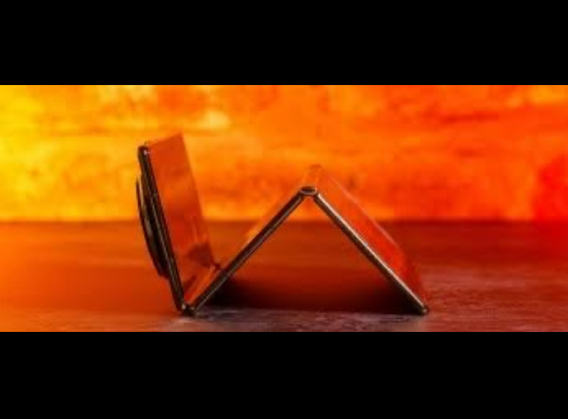 الرئيس التنفيذي لشركة هواوي يكشف عن هاتف قابل للطي يشبه الجهاز اللوحي – التقنية بلا حدود الرئيس التنفيذي لشركة هواوي يكشف عن هاتف قابل للطي يشبه الجهاز اللوحي – التقنية بلا حدود