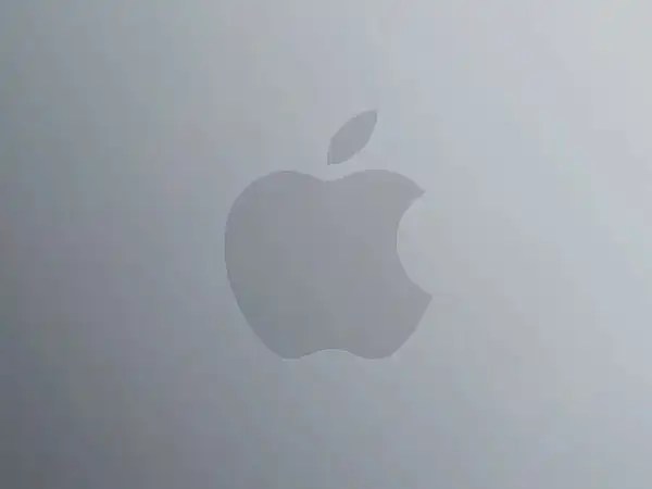 تلميح تيم كوك لأسبوع كامل من إعلانات أبل الجديدة