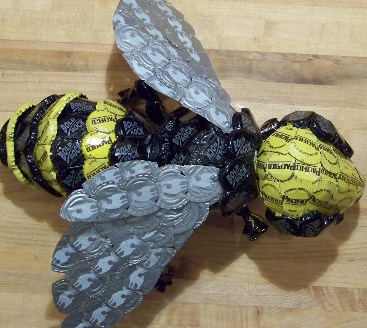 bottle-cap-art-upcycle-that