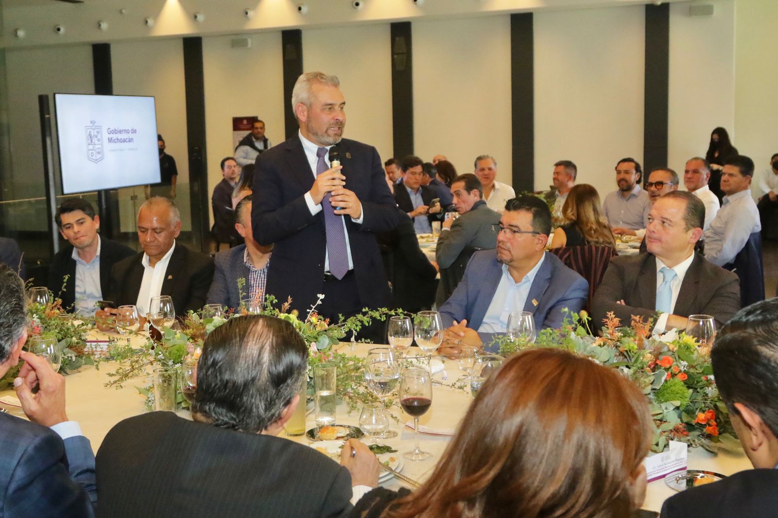 Gobierno de Michoacán signa convenios con sector empresarial para fortalecer la economía y el turismo