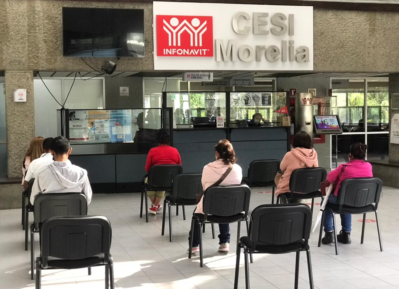 CAMBIA TU CRÉDITO DE VECES SALARIO MÍNIMO A PESOS Y EVITA UN AUMENTO EN TU MENSUALIDAD EN 2023
