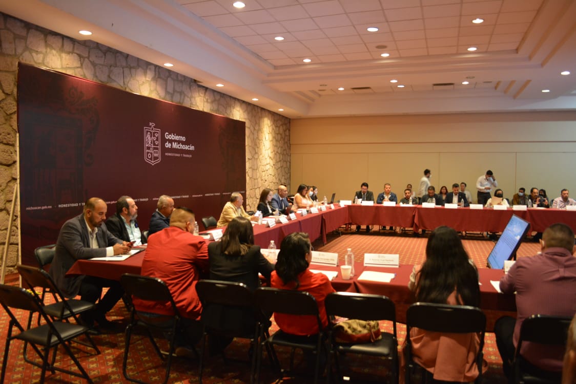 Exhorta SFA a municipios a contar con padrones actualizados para mejorar su recaudación
