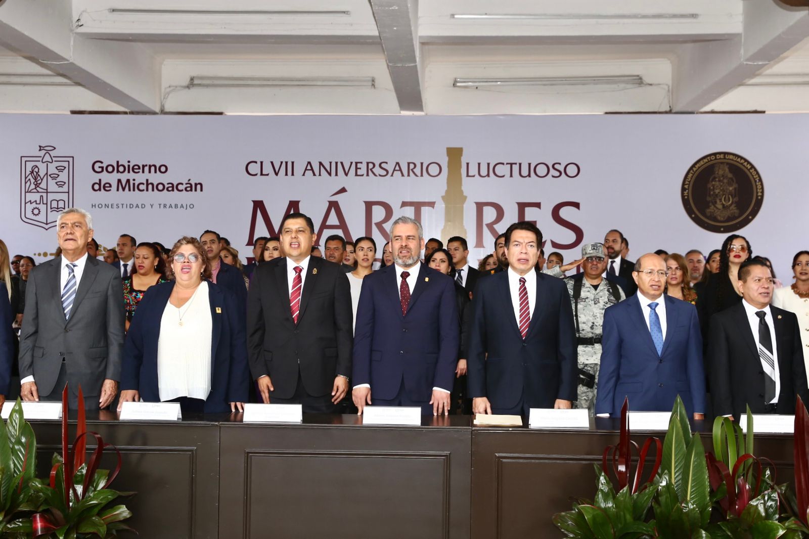 Asiste Bedolla al 157 aniversario luctuoso de los Mártires de Uruapan